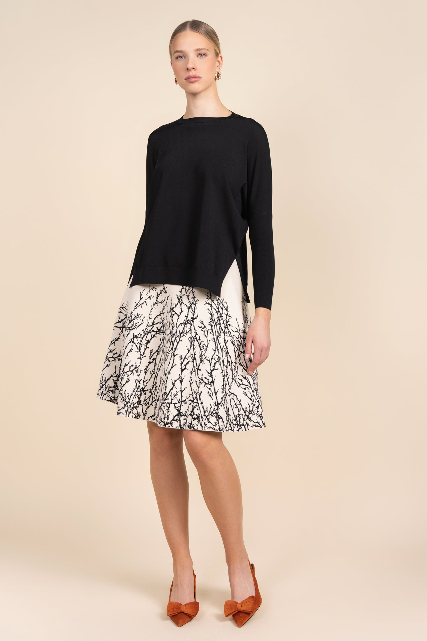 Ives Skirt in Ivory / Black