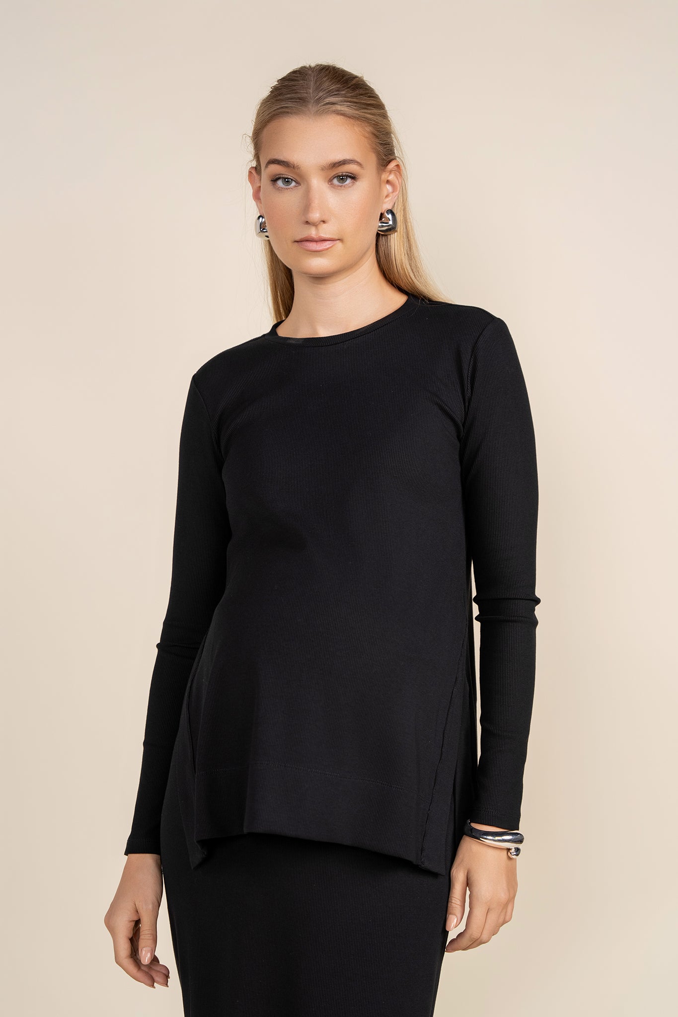 Ventt Maternity Top in Black