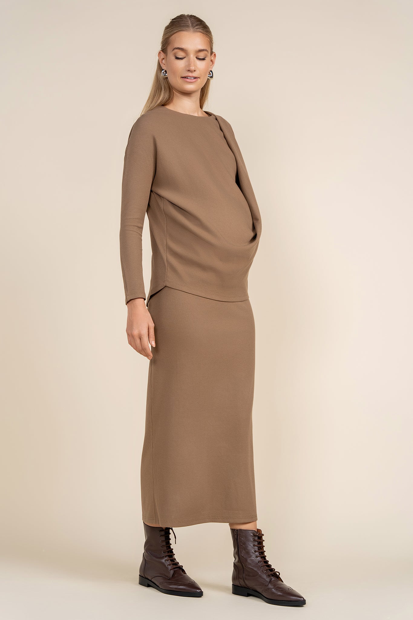 Wynd Maternity Top in Mocha