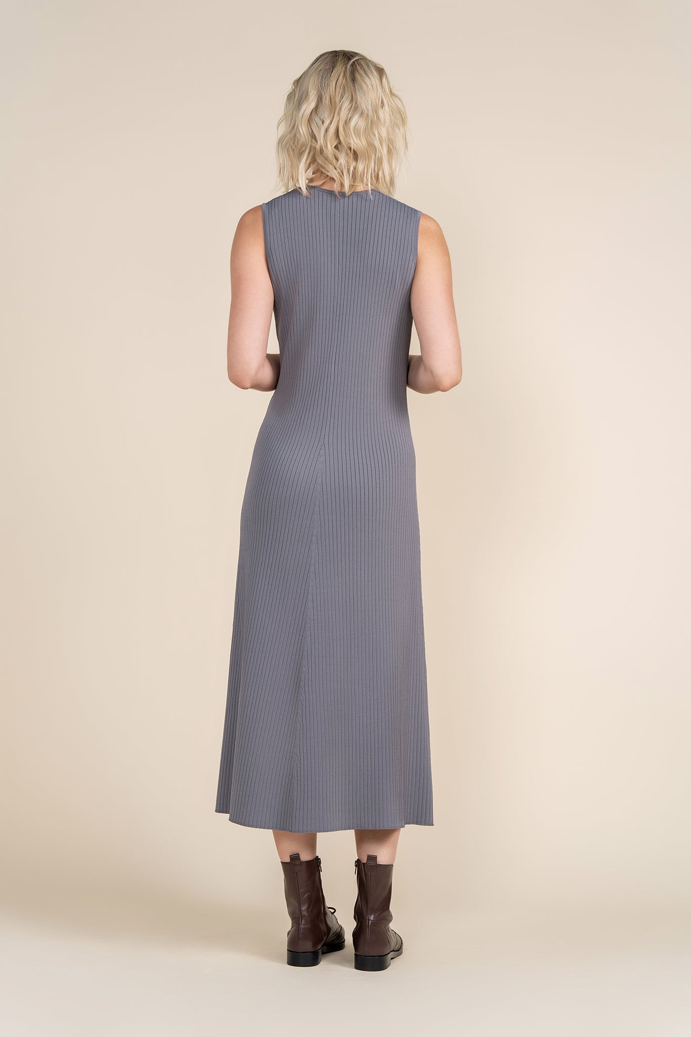 Caché Dress in Arctic Gray