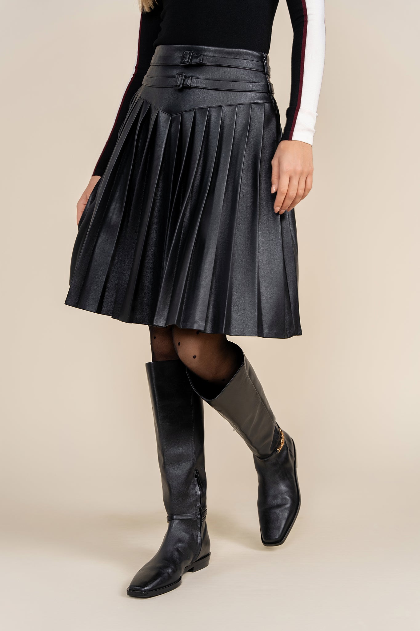 Coco Leather Pleated Skirt in Black